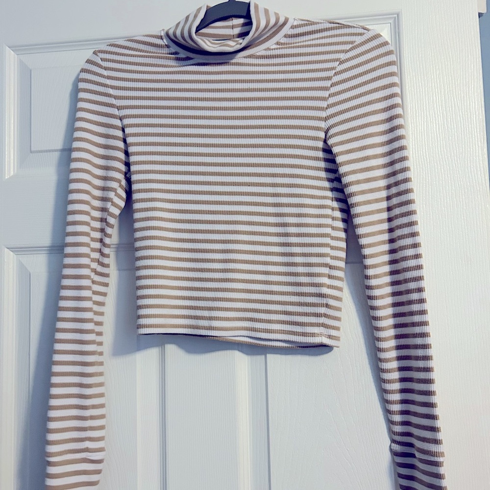 American Eagle cropped mock turtleneck tan and white stripe